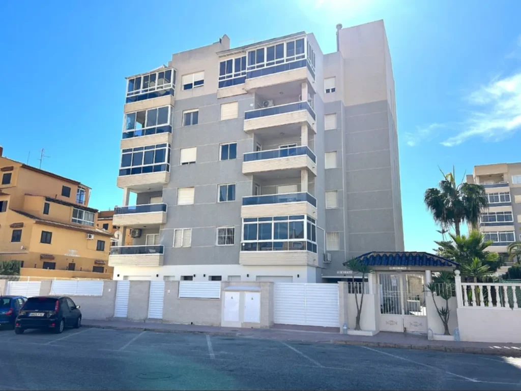 C/PERSEO — TORREVIEJA