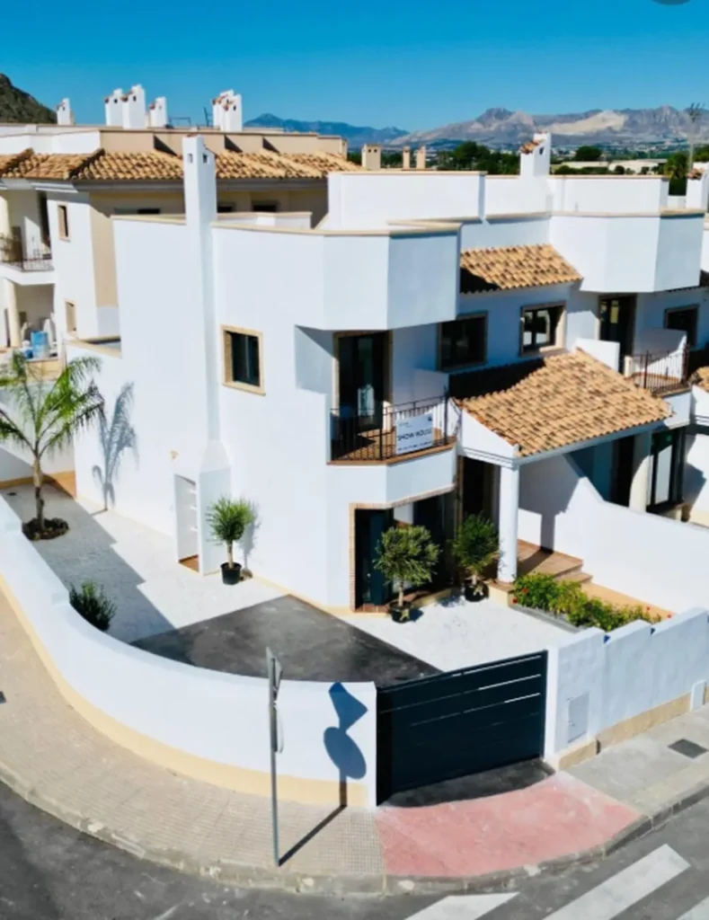 Vegasol Homes 2 — Chalets Adosados